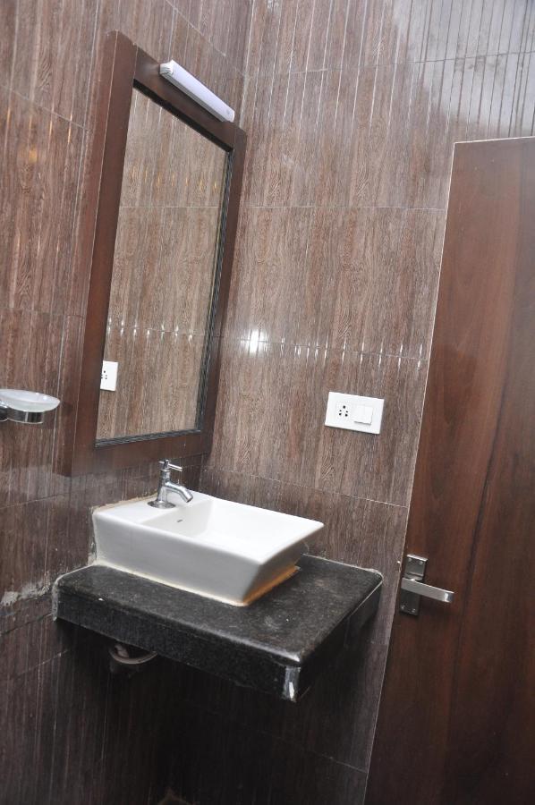 Hotel Temple City Papanasam Εξωτερικό φωτογραφία