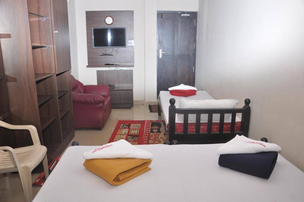 Hotel Temple City Papanasam Εξωτερικό φωτογραφία